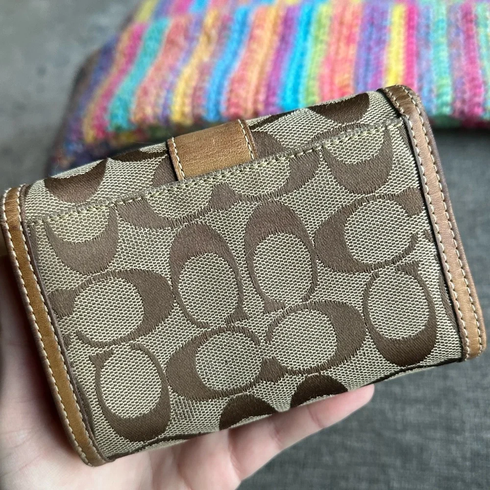 Vintage Coach Wallet - Picture 2 of 11